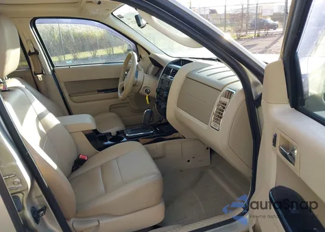 2011 Ford Escape Limited z USA, uszkodzony, nr VIN 1FMCU0E75BKB12321